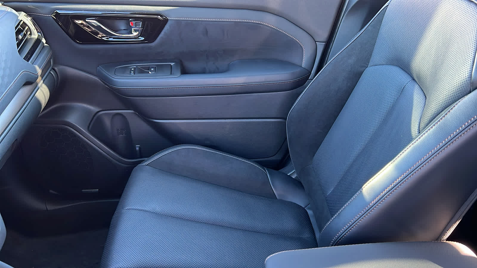 Thumbnail: 2026 Subaru Forester - 12