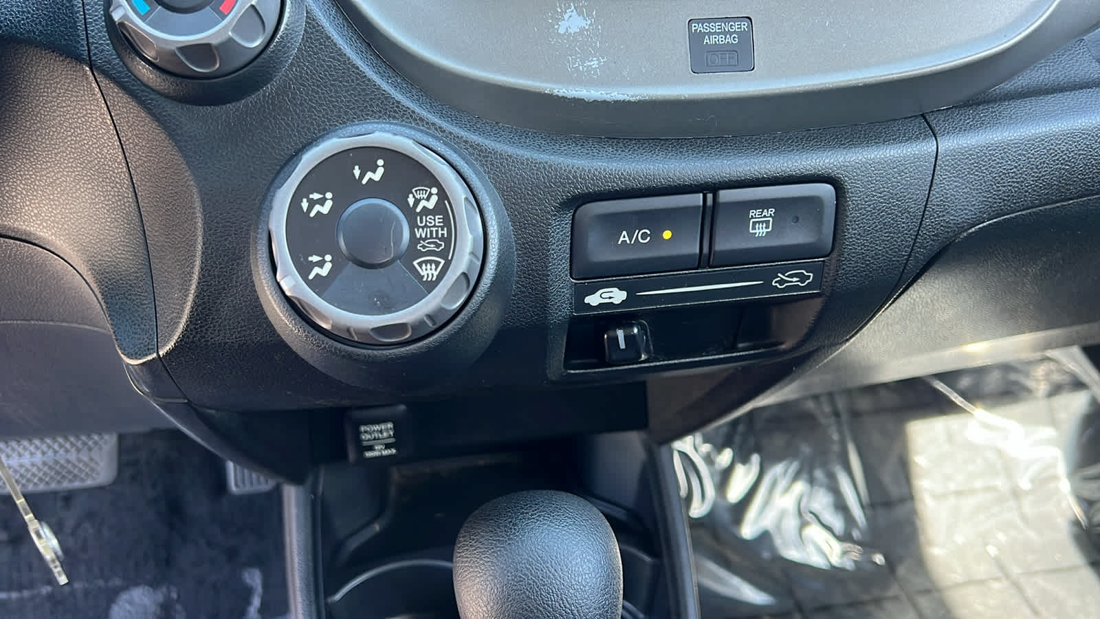 Thumbnail: 2010 Honda Fit - 14