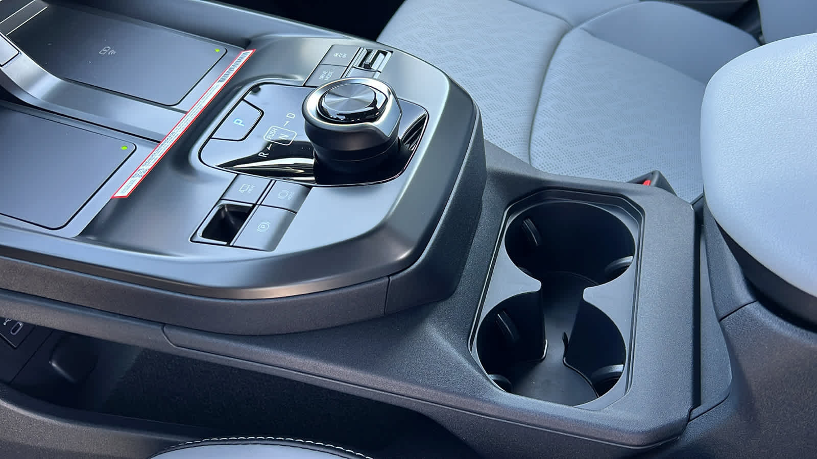 Thumbnail: 2026 Subaru Solterra - 12