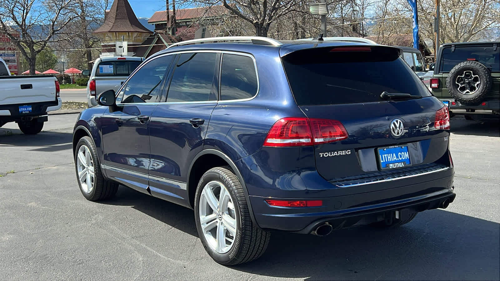 Thumbnail: 2014 Volkswagen Touareg - 7
