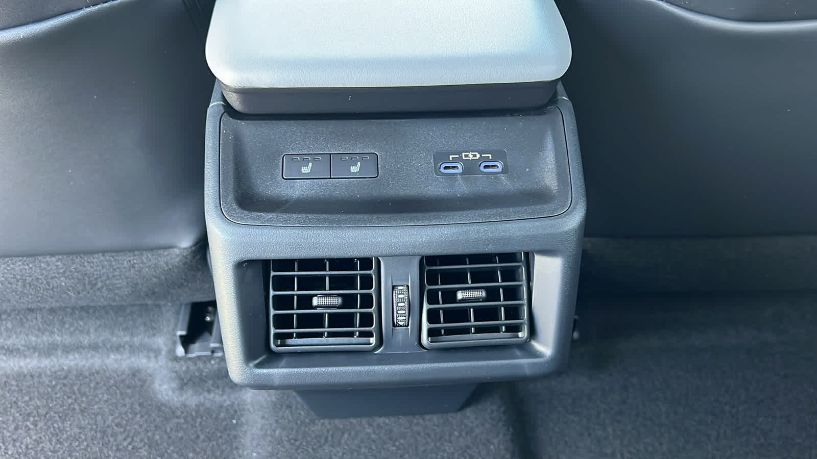 Thumbnail: 2026 Subaru Solterra - 24