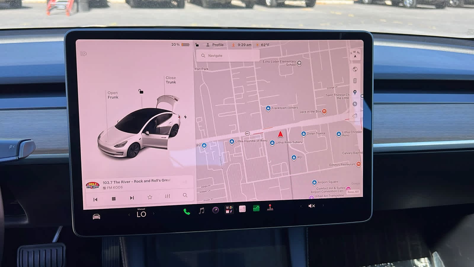 Thumbnail: 2022 Tesla Model 3 - 15