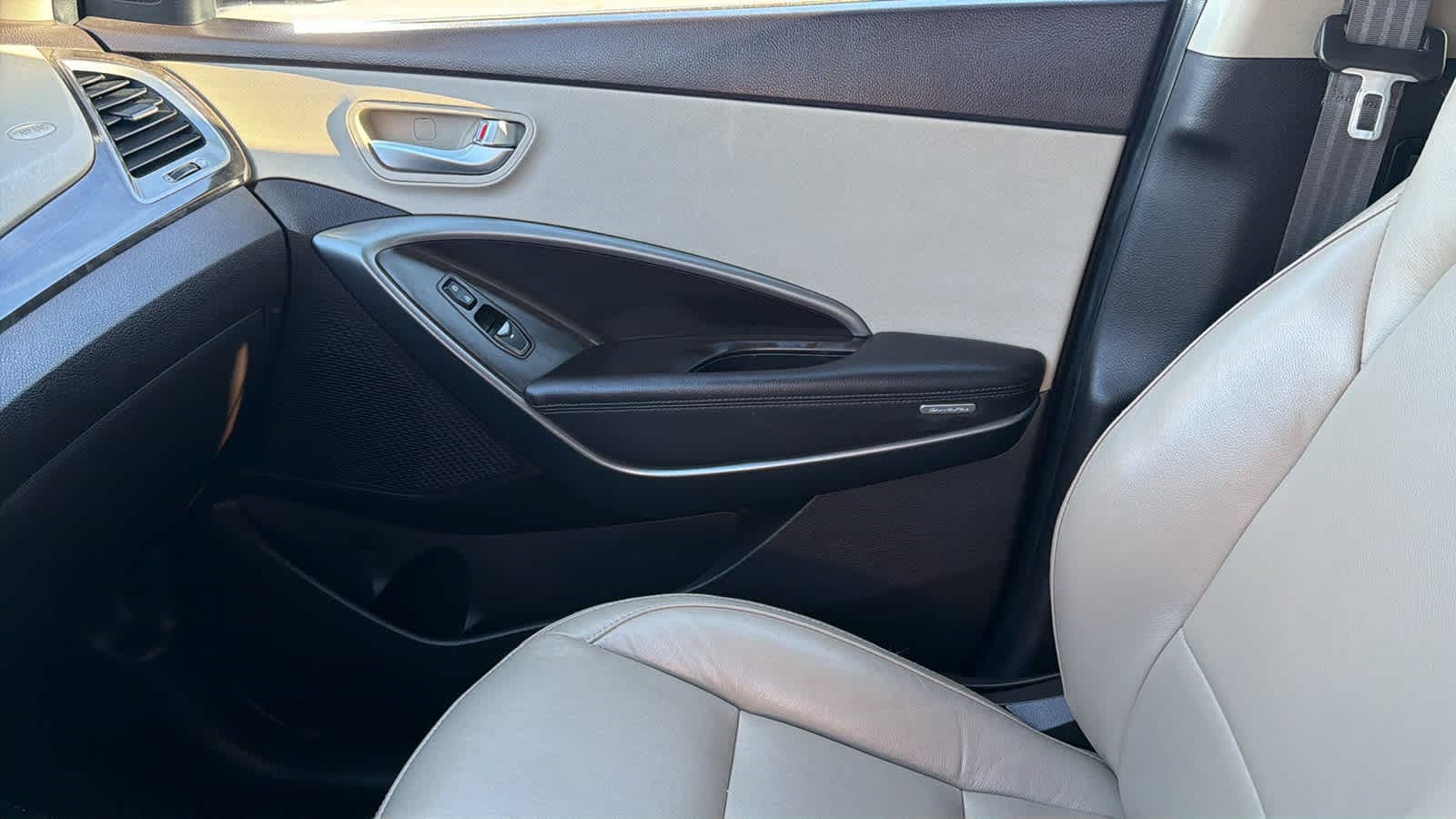 Thumbnail: 2018 Hyundai Santa Fe - 12