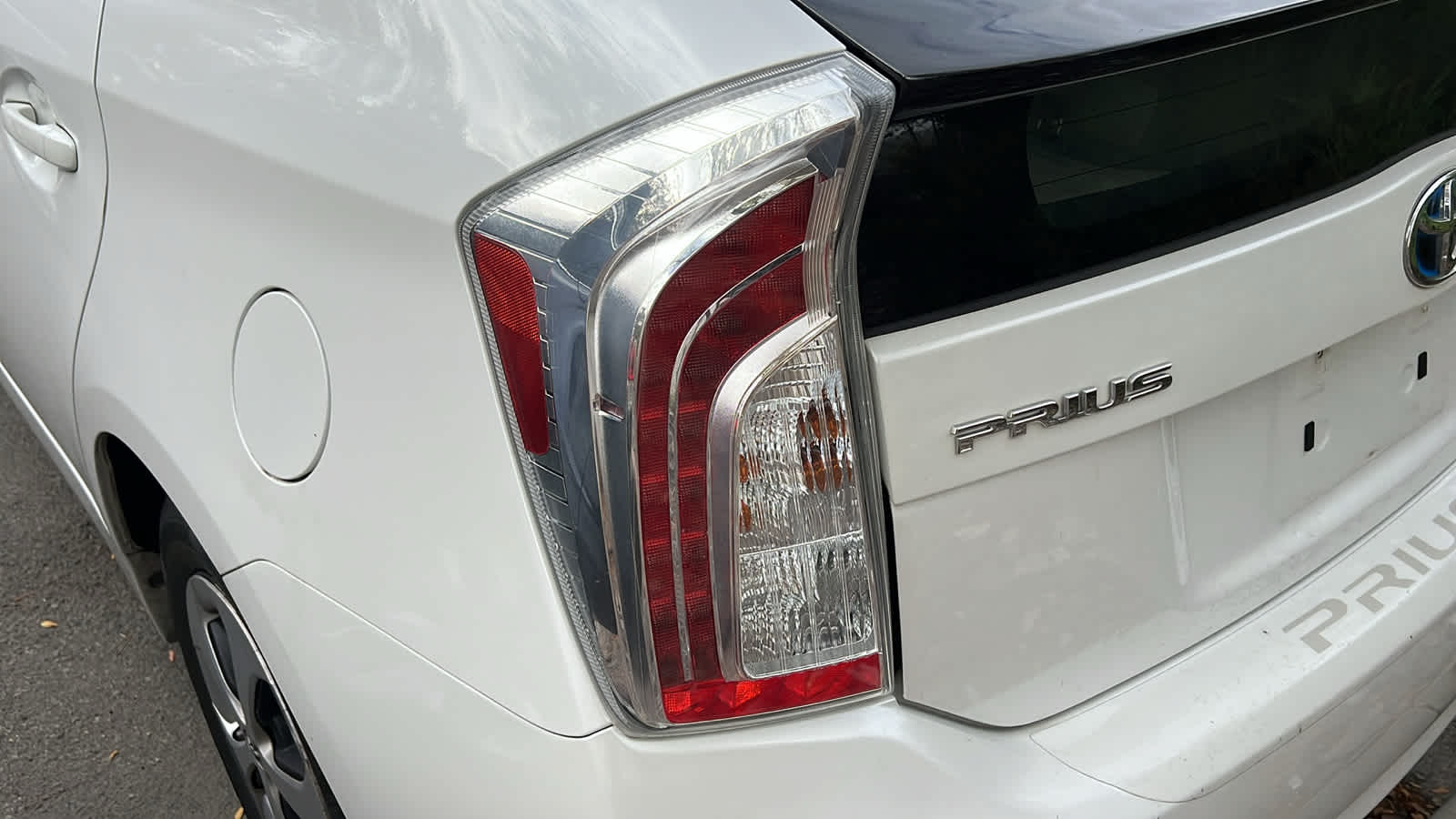 Thumbnail: 2013 Toyota Prius - 11