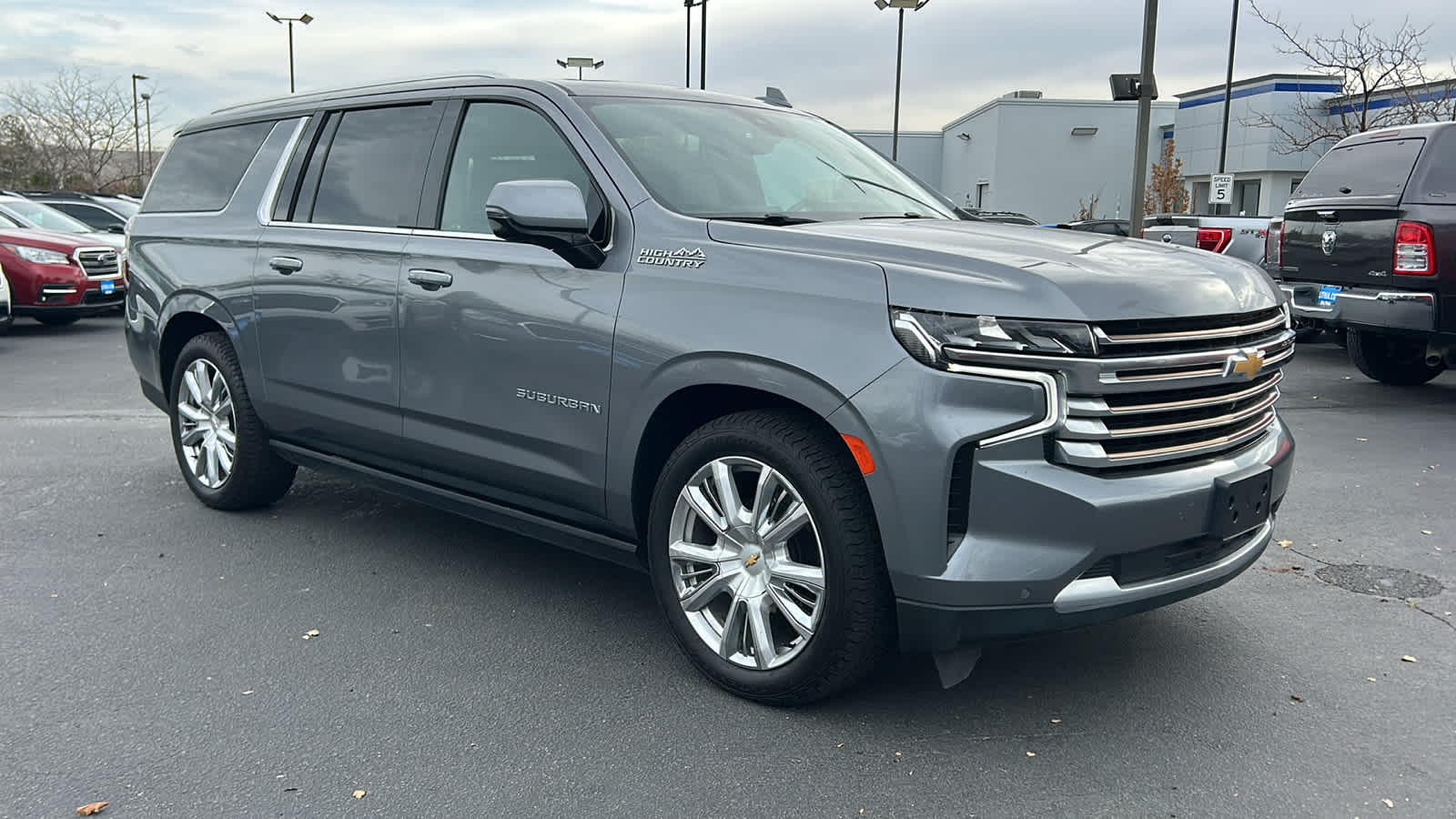 Thumbnail: 2021 Chevrolet Suburban - 3