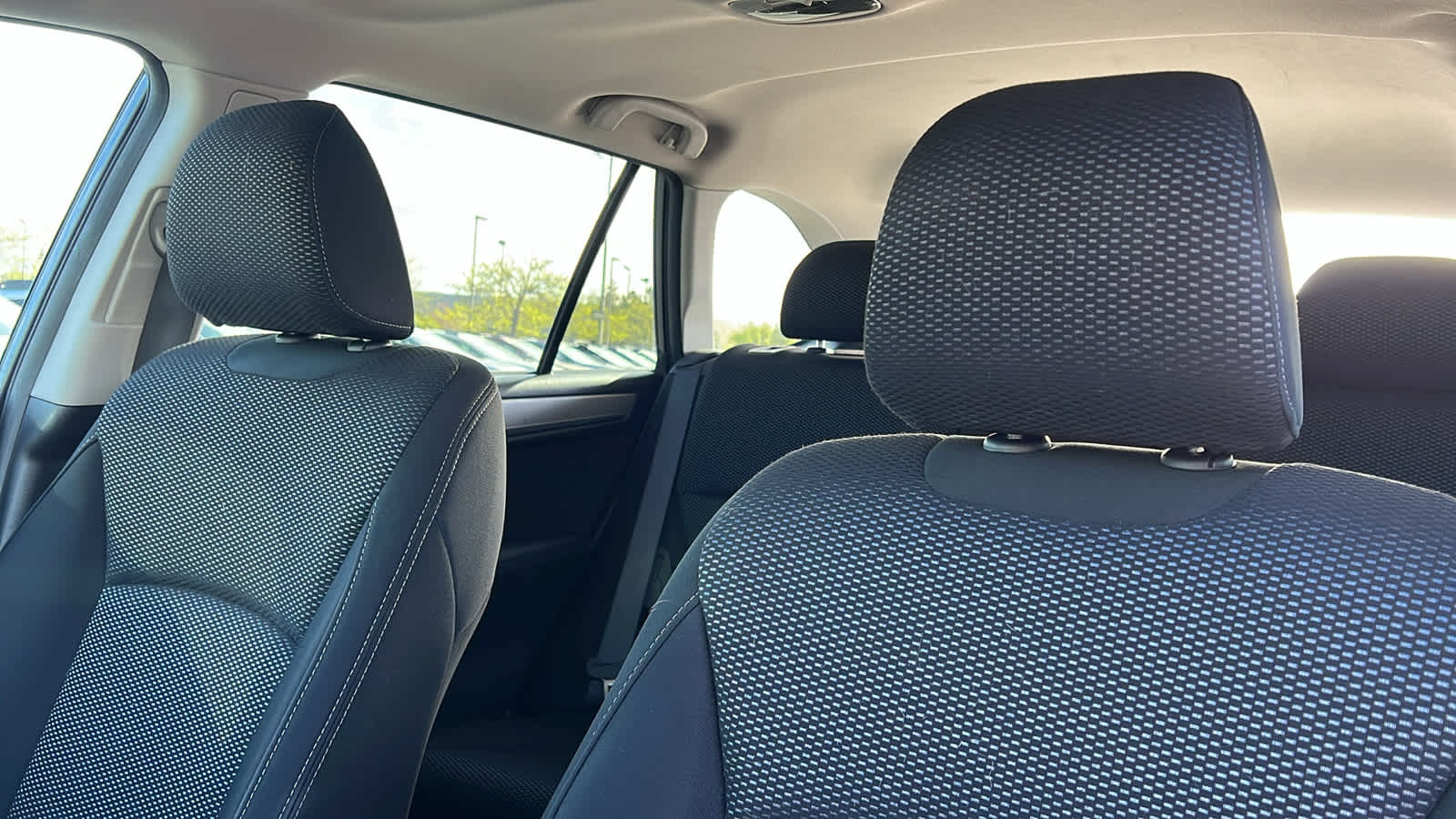 Thumbnail: 2015 Subaru Outback - 11