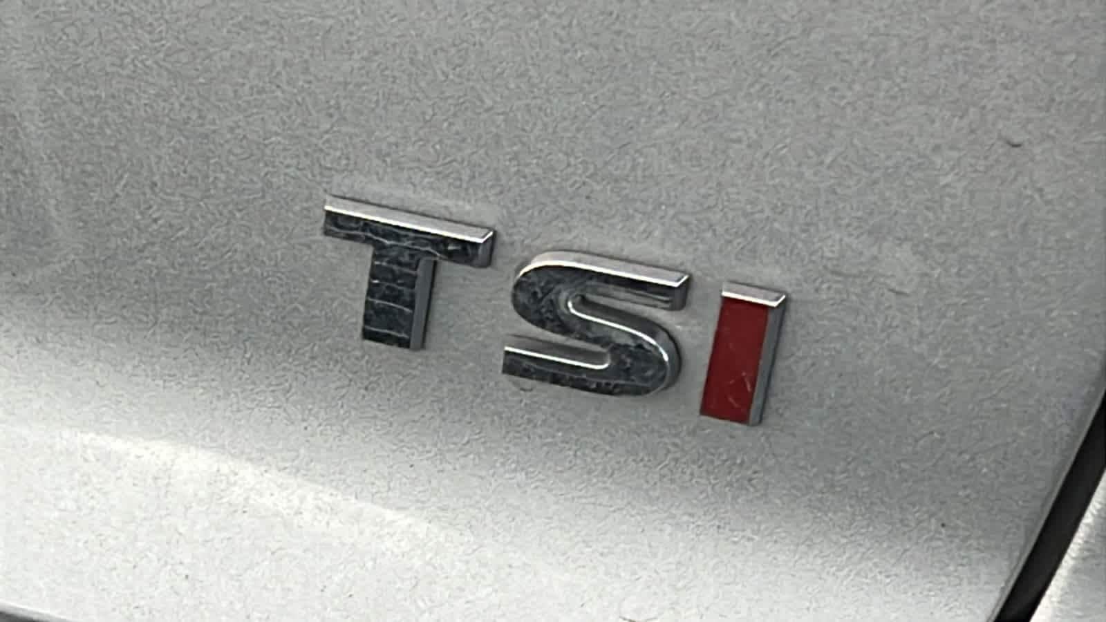 Thumbnail: 2016 Volkswagen Passat - 11