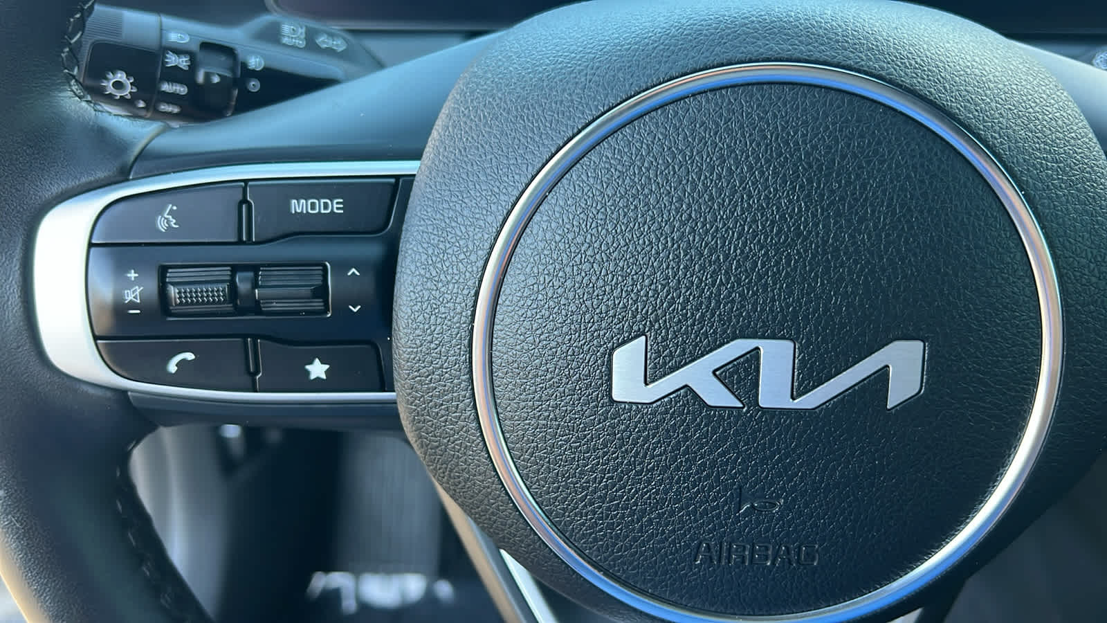 Thumbnail: 2025 Kia K5 - 19