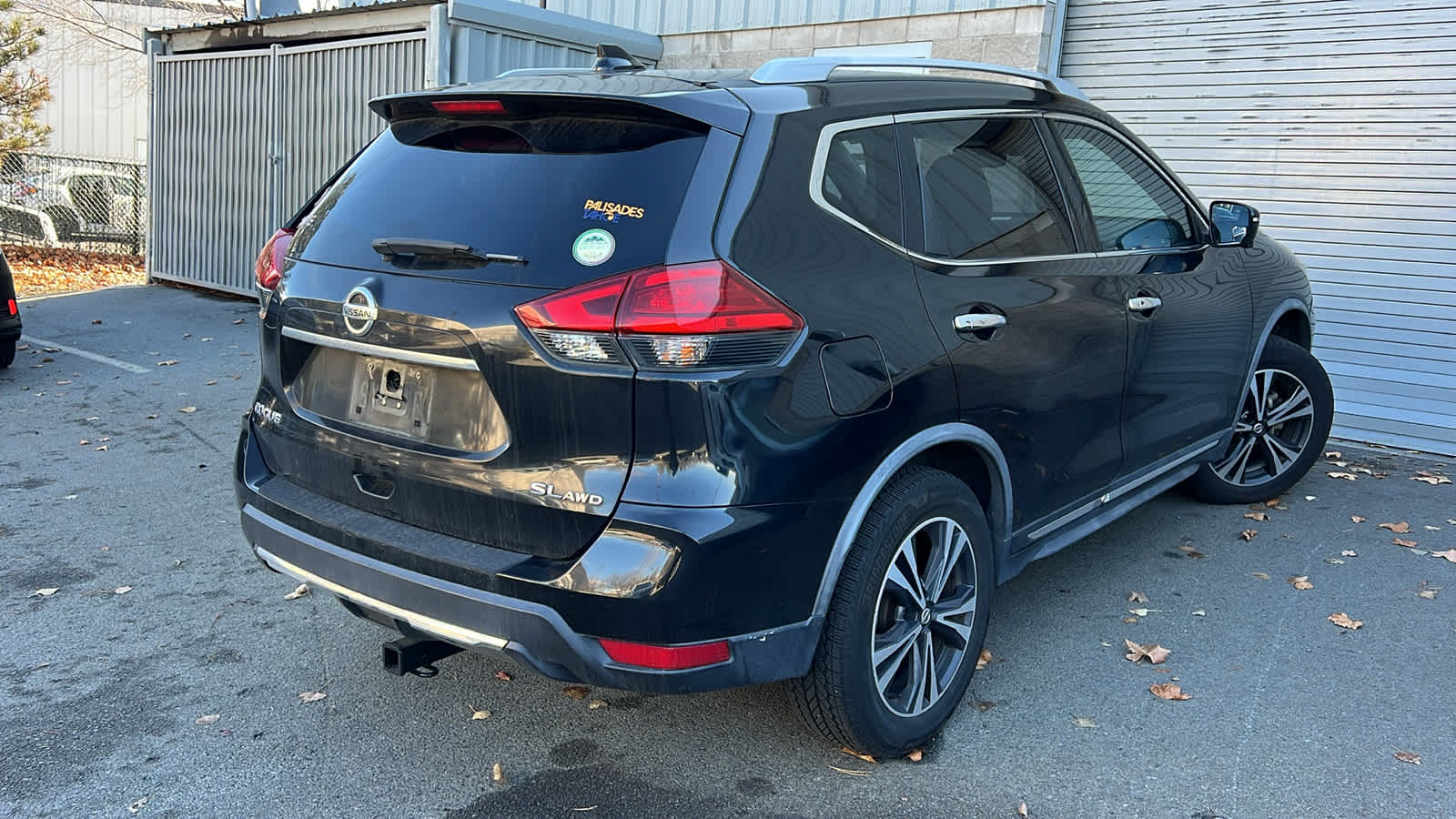 Thumbnail: 2017 Nissan Rogue - 15