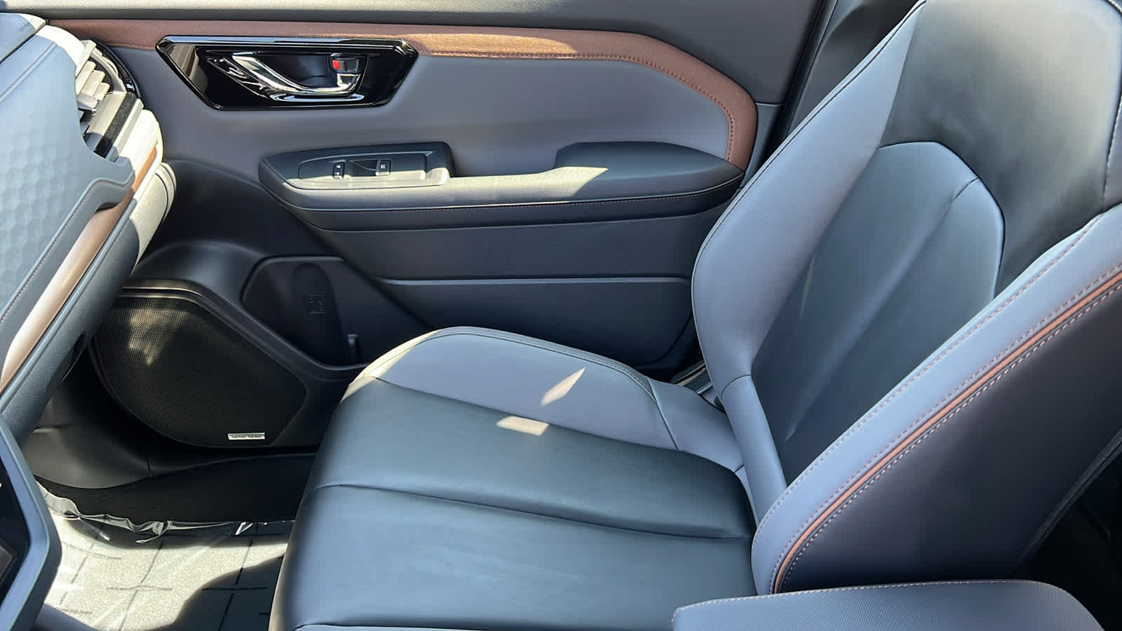 Thumbnail: 2025 Subaru Forester - 12