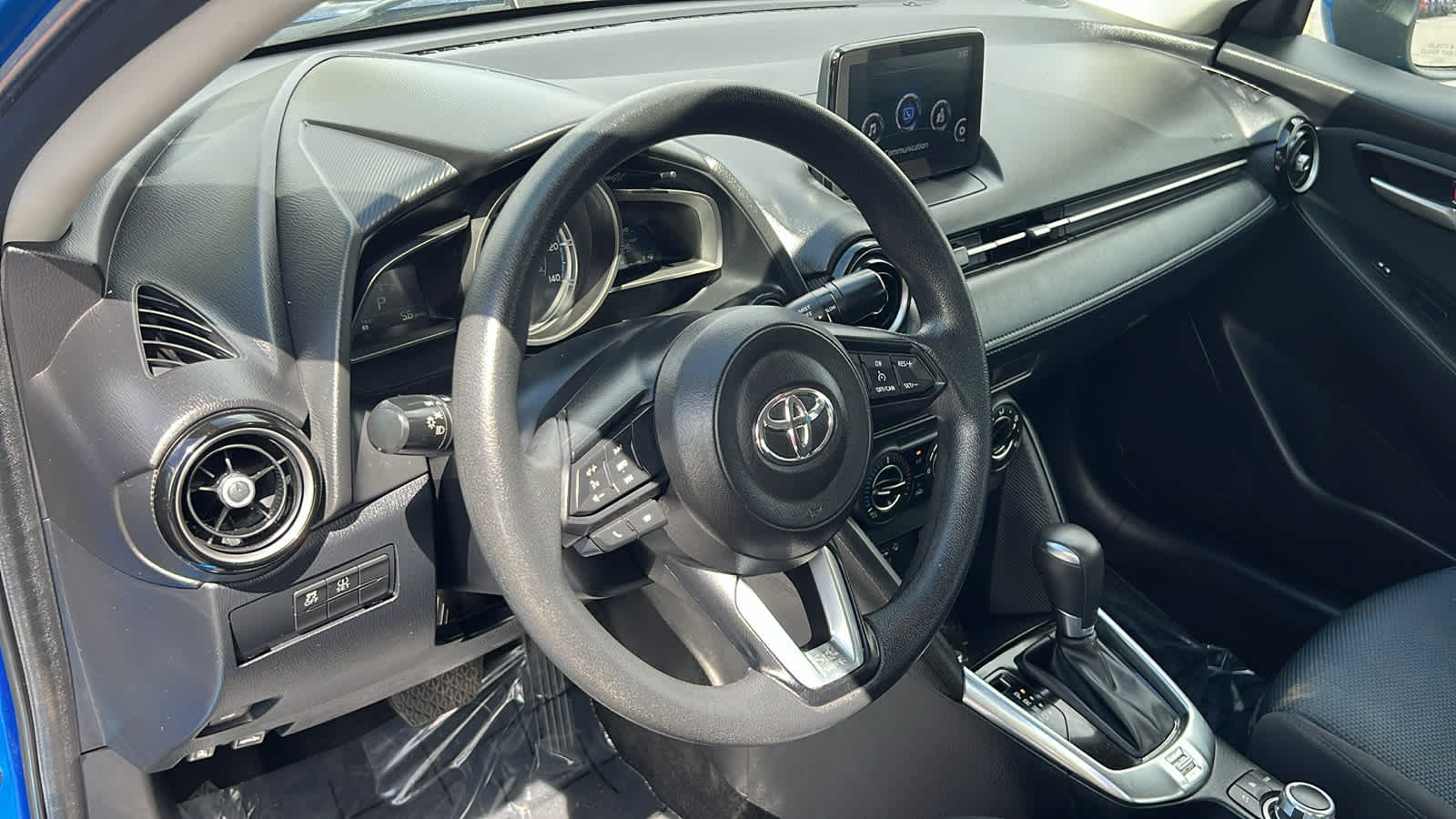Thumbnail: 2020 Toyota Yaris - 10