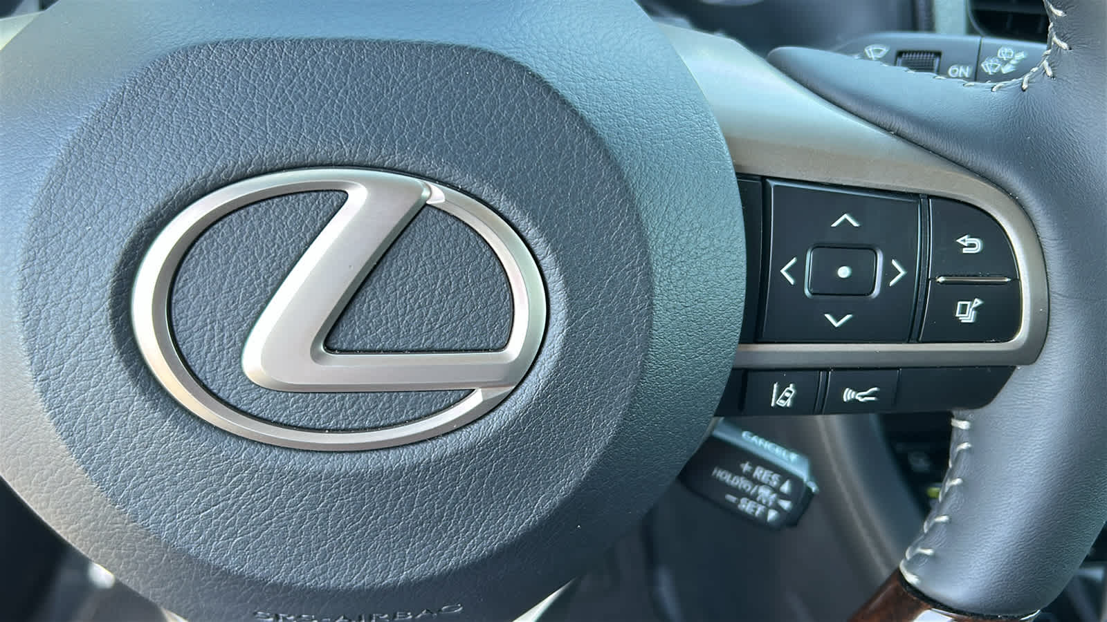 Thumbnail: 2018 Lexus RX - 20