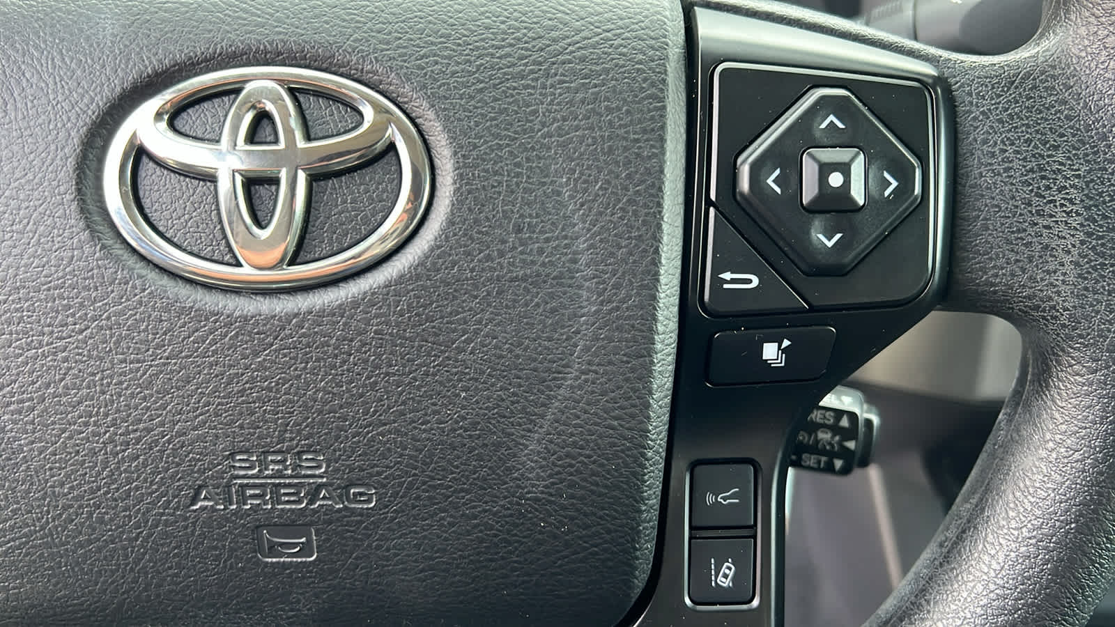 Thumbnail: 2022 Toyota Tacoma - 20