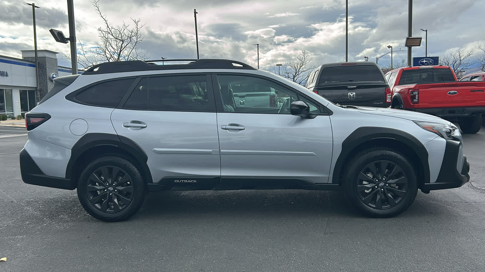 Thumbnail: 2025 Subaru Outback - 4