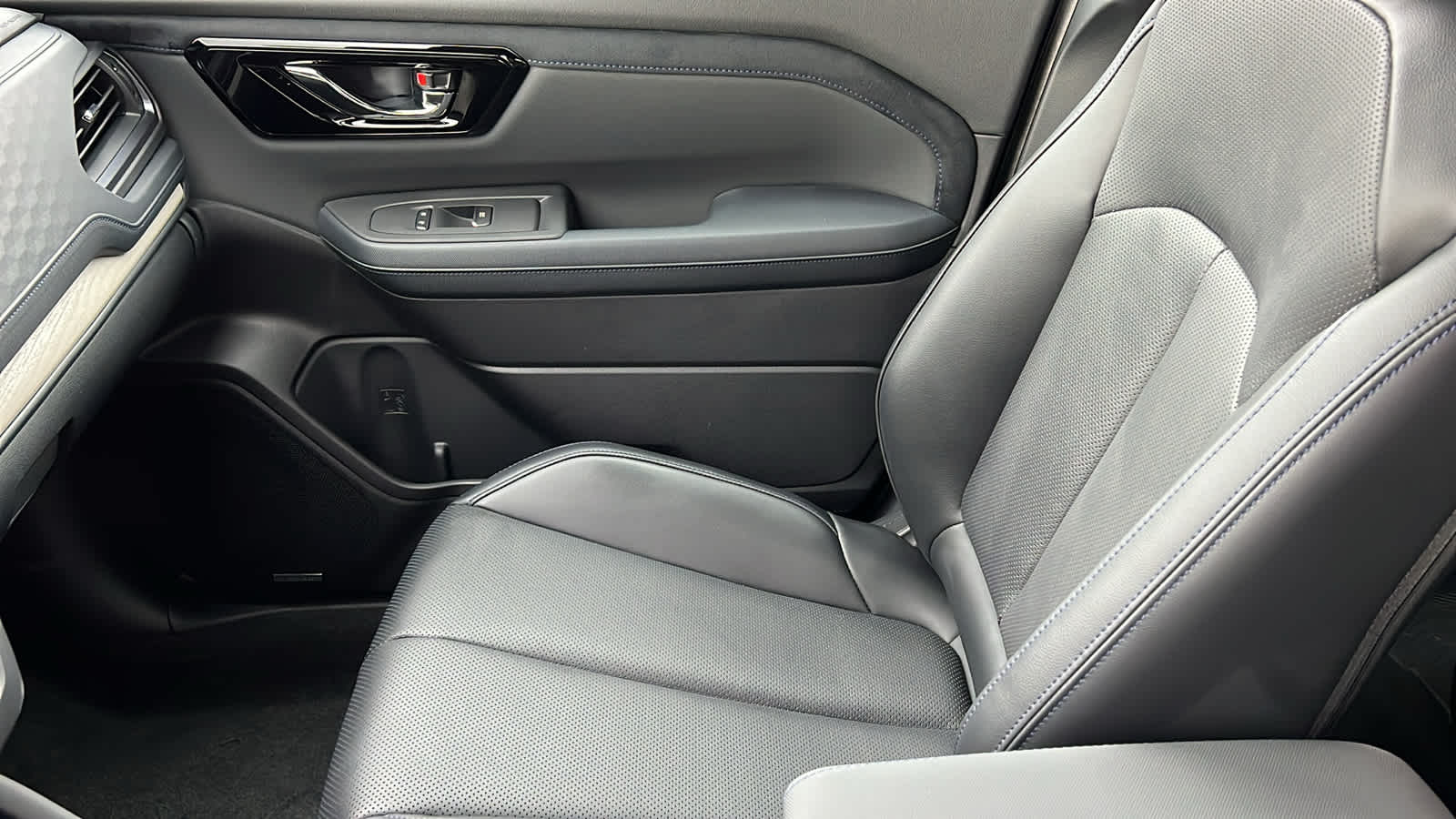 Thumbnail: 2026 Subaru Forester - 12