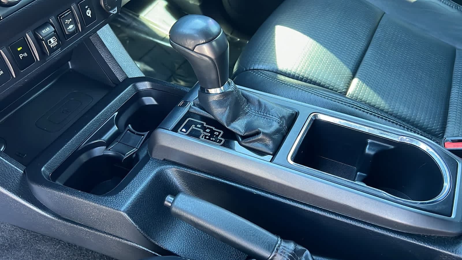 Thumbnail: 2019 Toyota Tacoma - 13