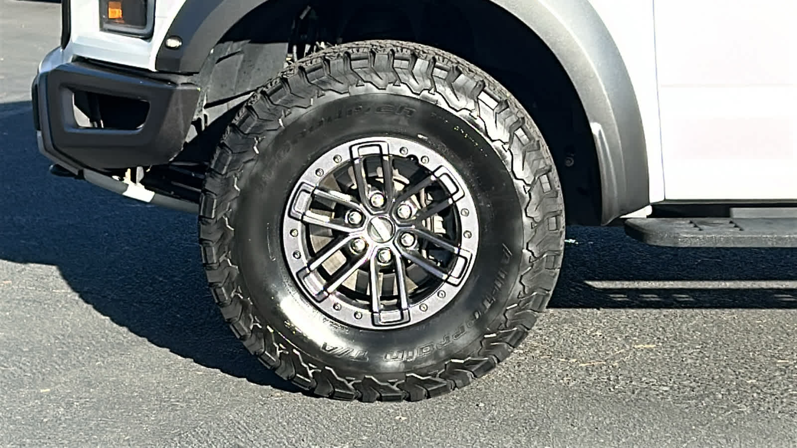 Thumbnail: 2020 Ford F-150 - 9