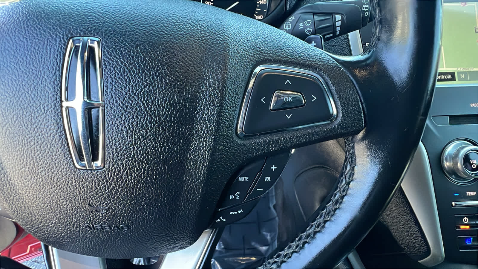 Thumbnail: 2017 Lincoln MKC - 20