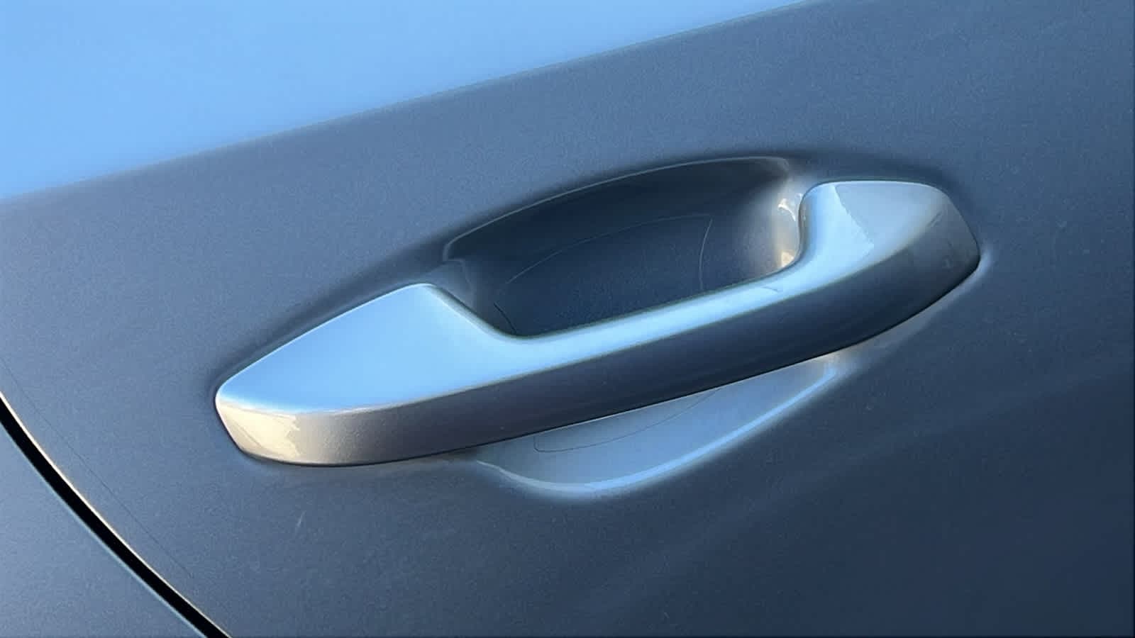 Thumbnail: 2023 Kia Forte - 18