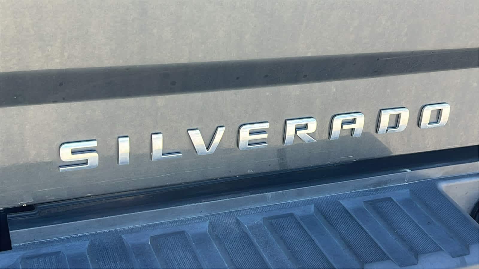 Thumbnail: 2019 Chevrolet Silverado 1500 - 14