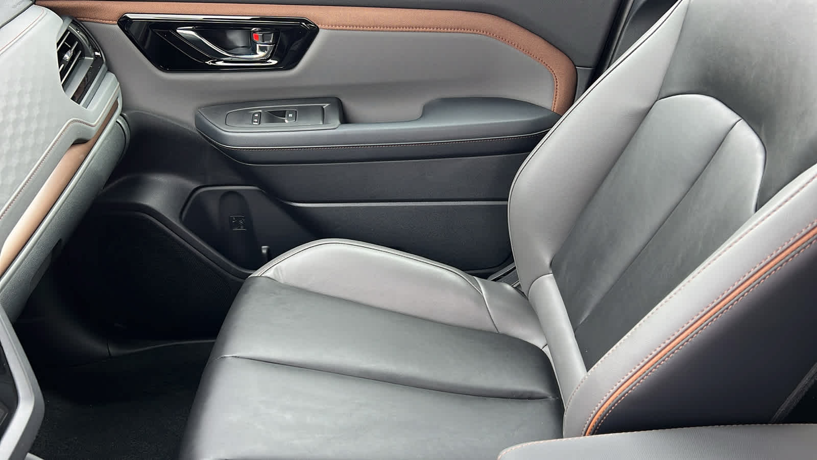 Thumbnail: 2026 Subaru Forester - 12