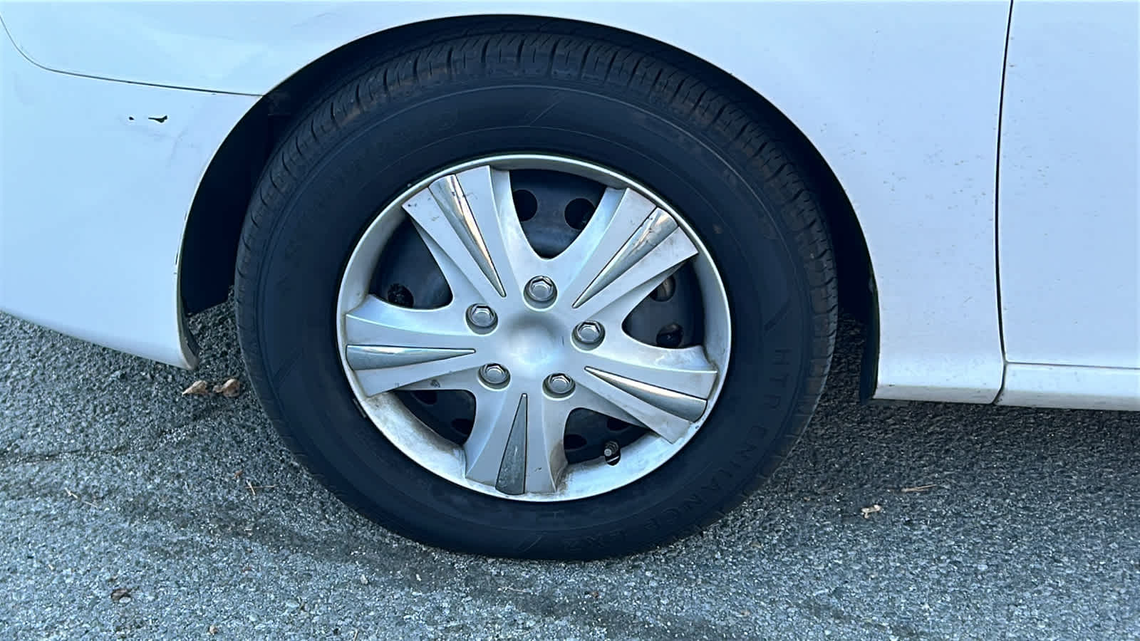 2010 Hyundai Elantra Blue GLS SE photo 4