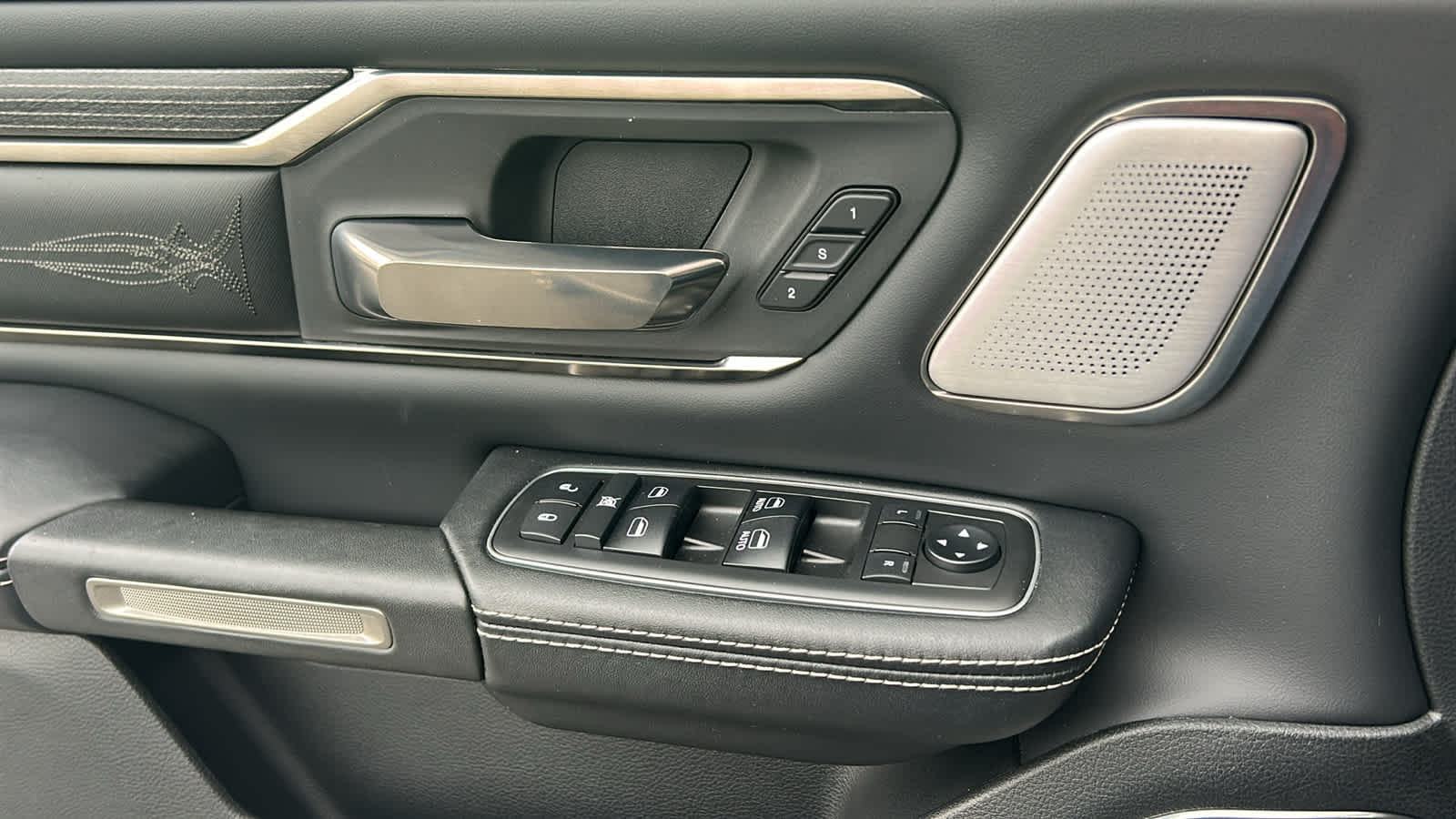 Thumbnail: 2019 RAM 1500 - 21