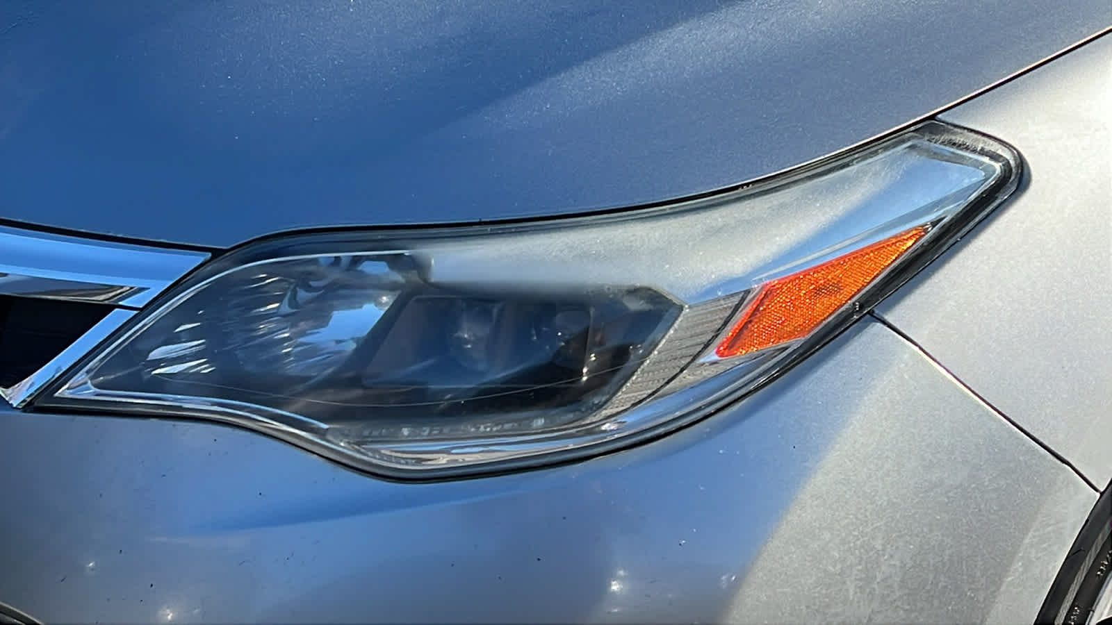 2015 Toyota Avalon Limited photo 2