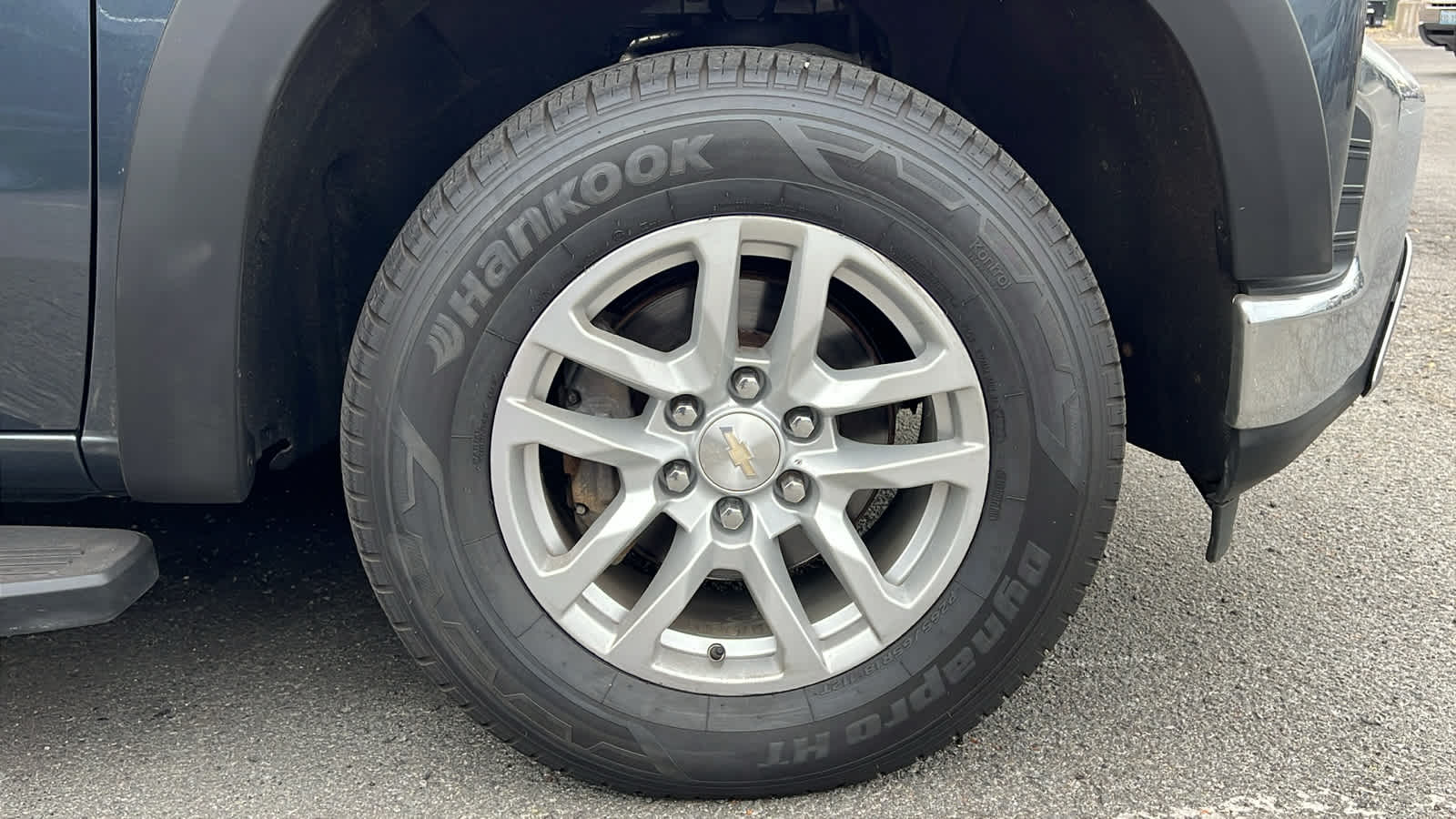 2019 Chevrolet Silverado 1500 LTZ photo 3