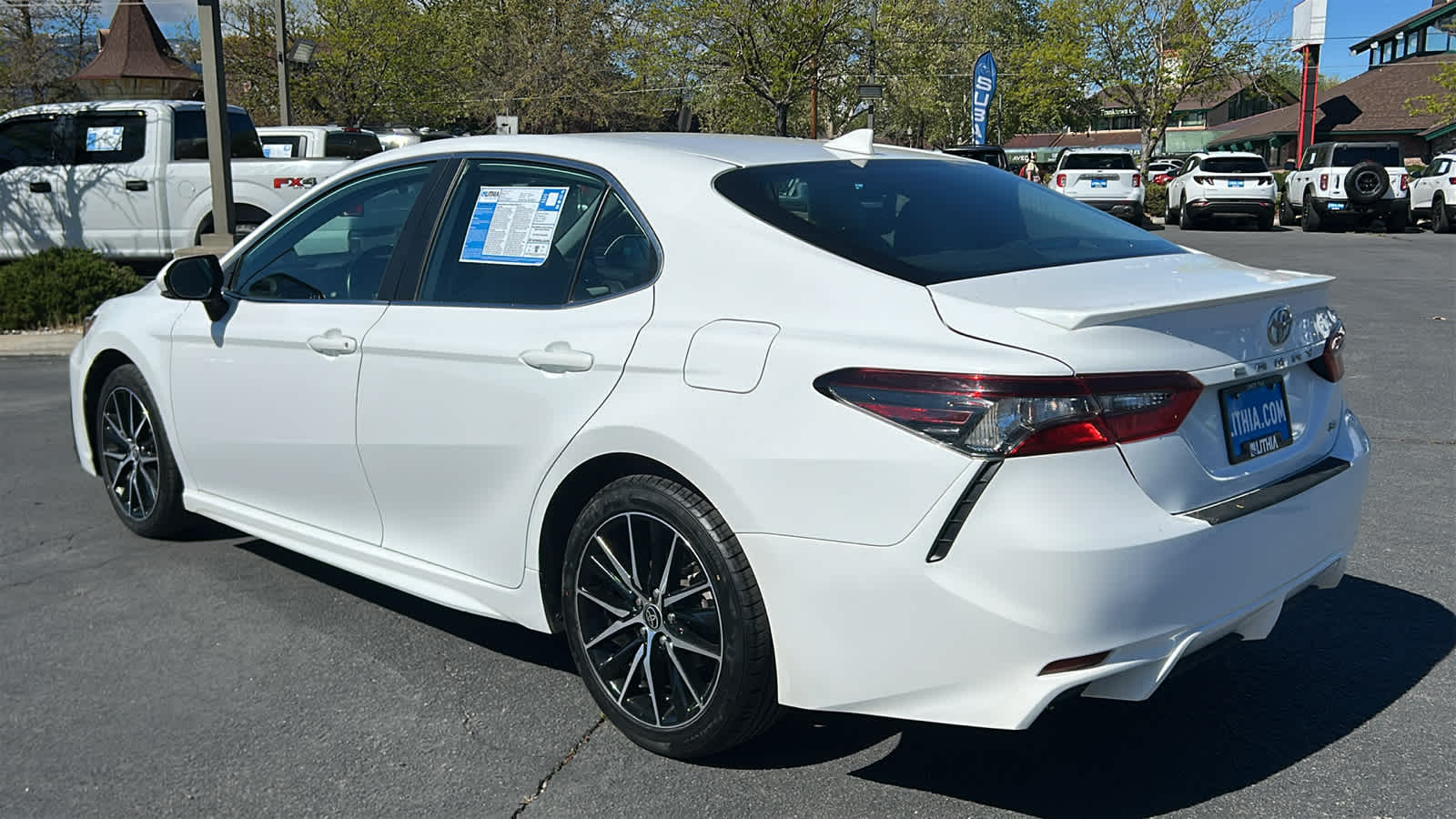Thumbnail: 2021 Toyota Camry - 7