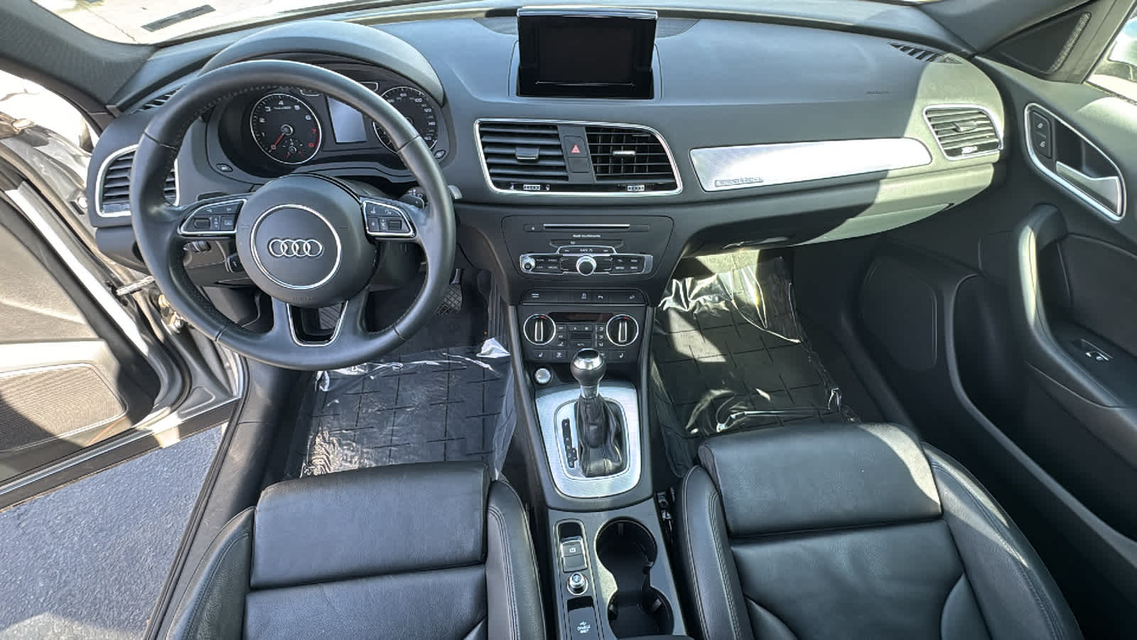 Thumbnail: 2018 Audi Q3 - 26