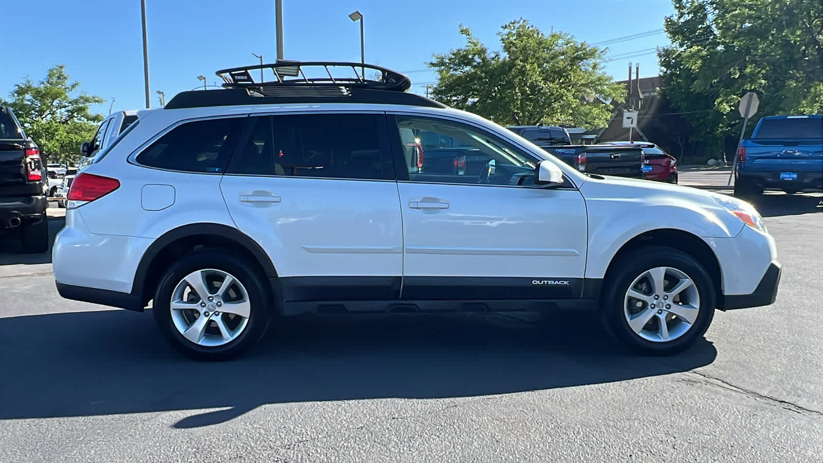 2014 Subaru Outback 2.5i Limited 4