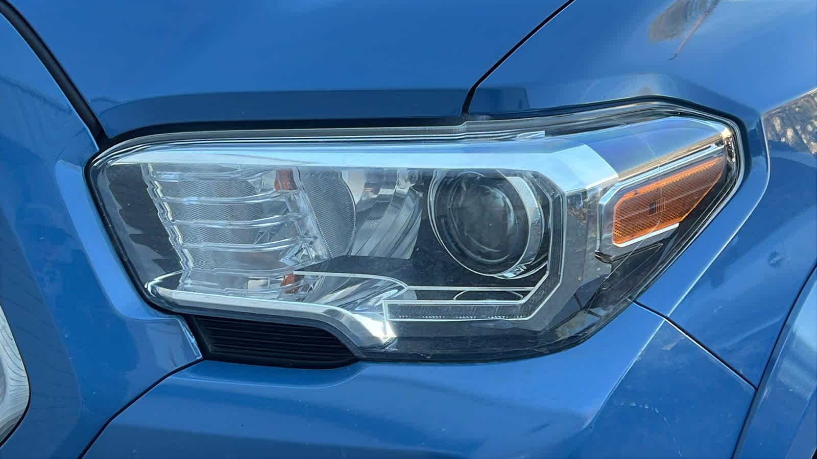 Thumbnail: 2019 Toyota Tacoma - 2