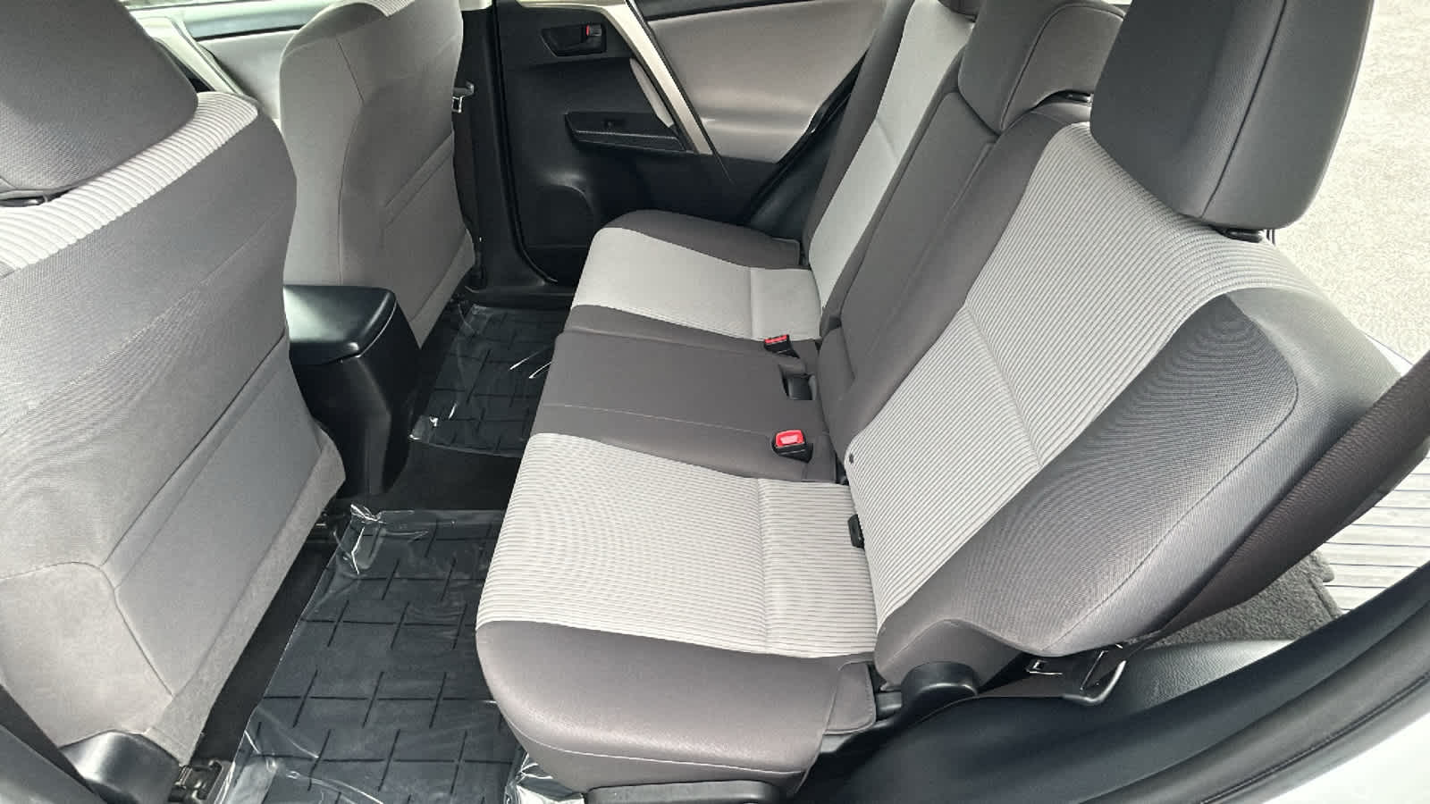 Thumbnail: 2014 Toyota RAV4 - 24