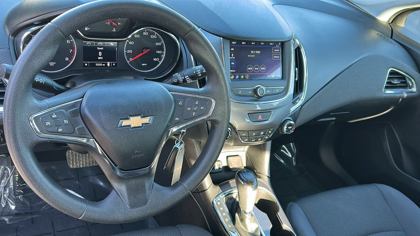 Thumbnail: 2019 Chevrolet Cruze - 10