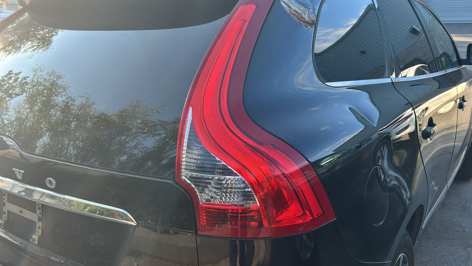 Thumbnail: 2015 Volvo XC60 - 13
