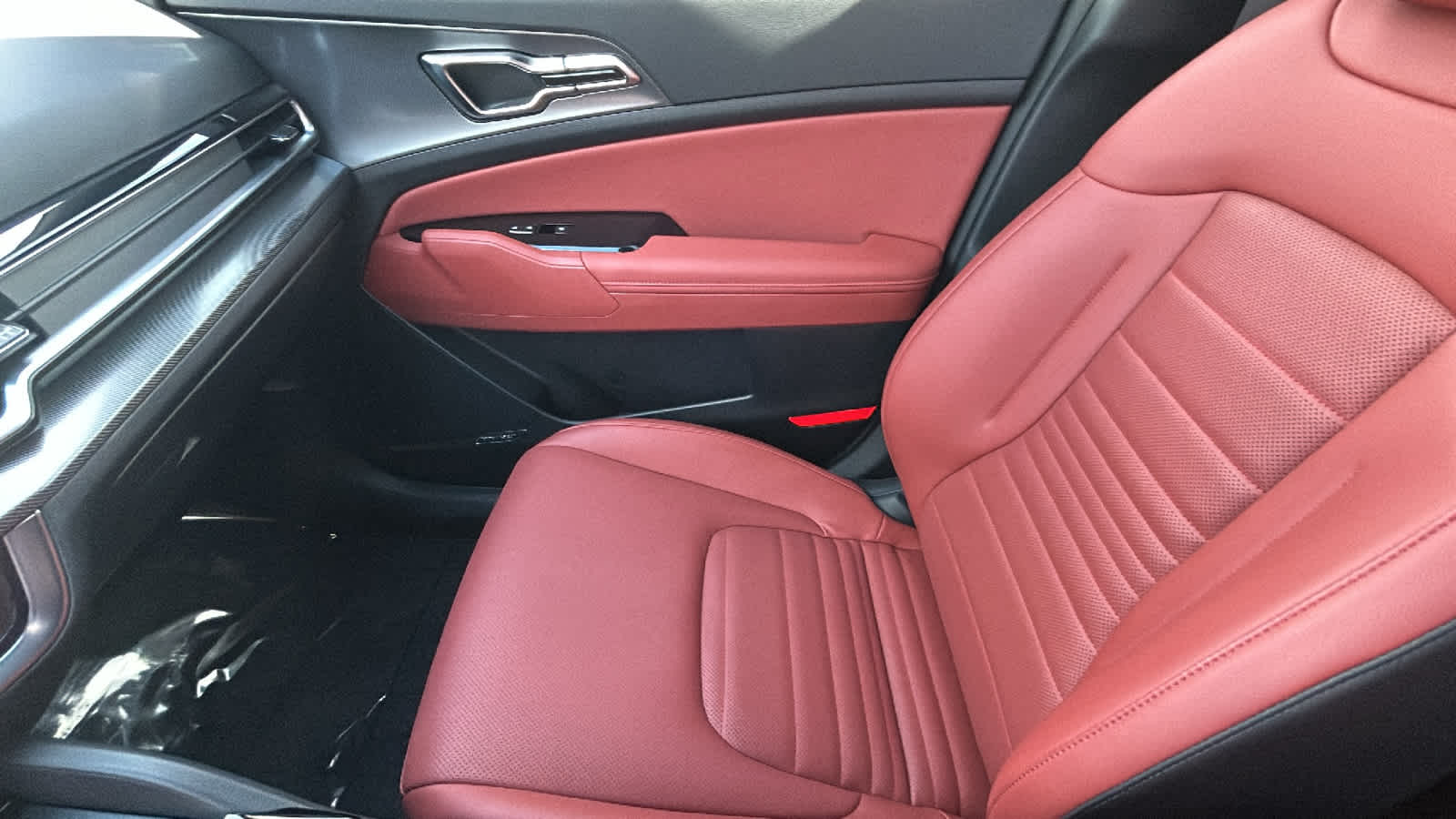 Thumbnail: 2025 Kia Sportage - 12