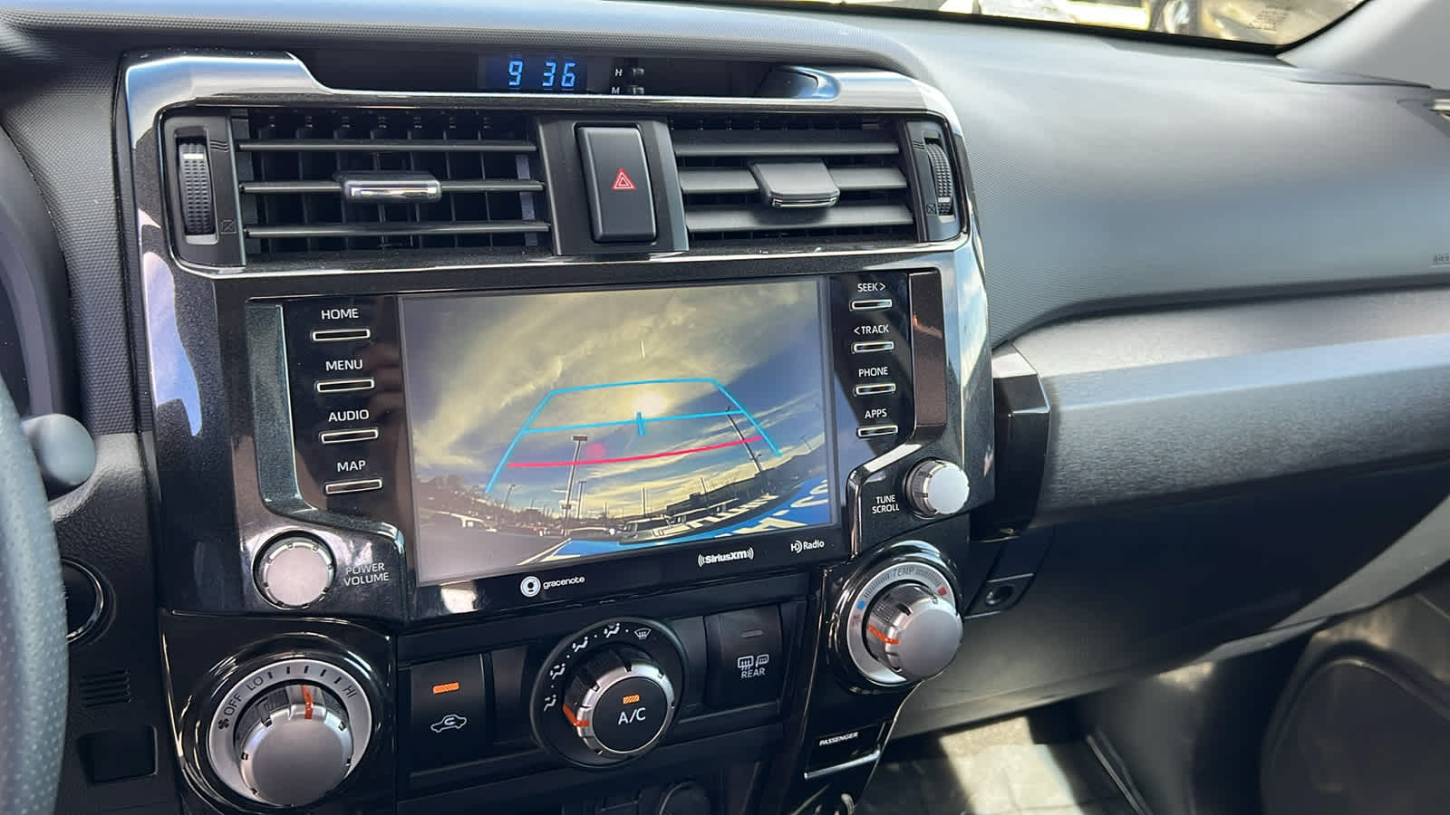 Thumbnail: 2021 Toyota 4Runner - 16