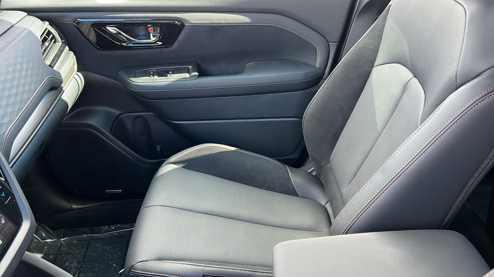 Thumbnail: 2026 Subaru Forester - 12