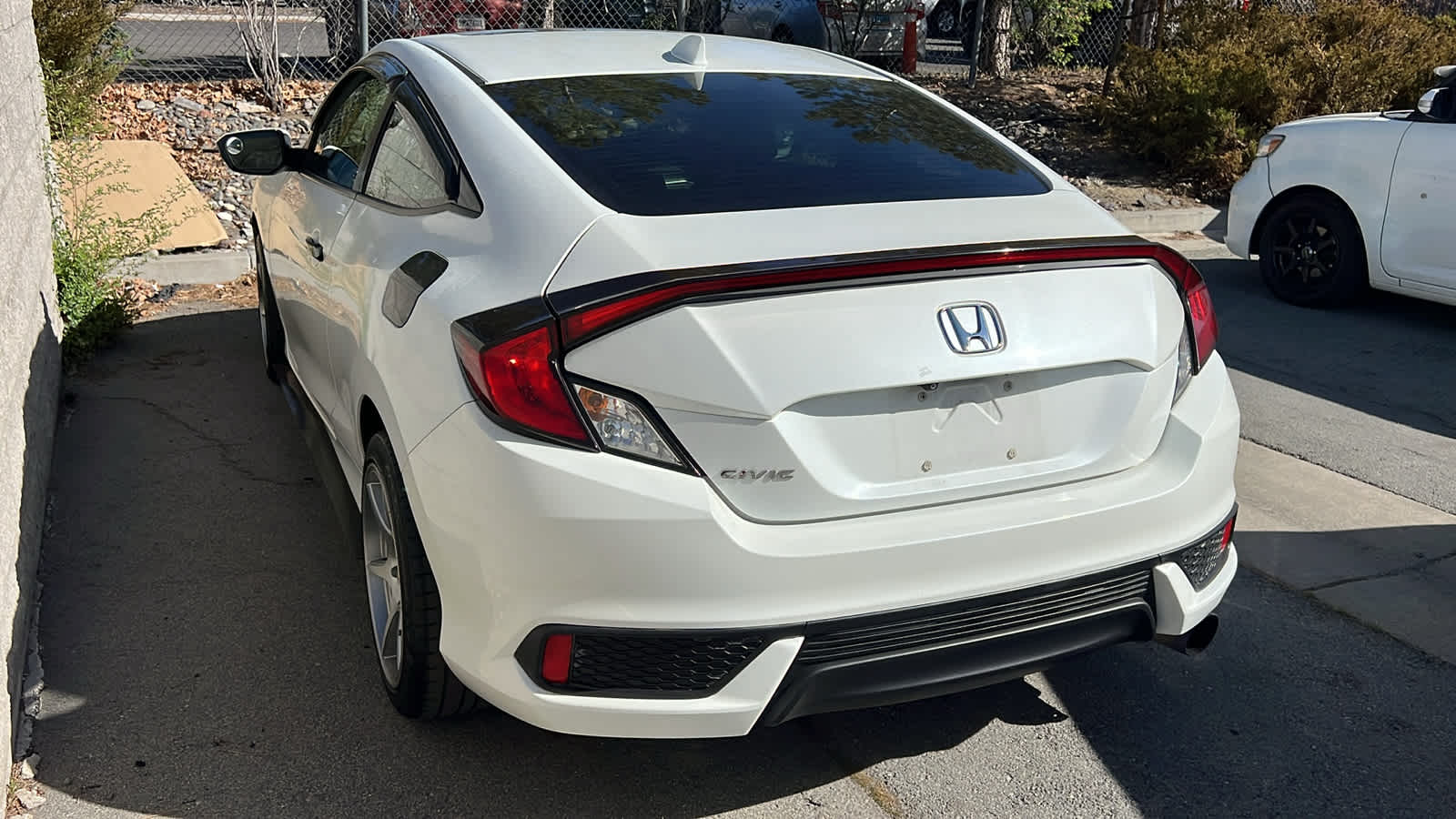 Thumbnail: 2017 Honda Civic - 15