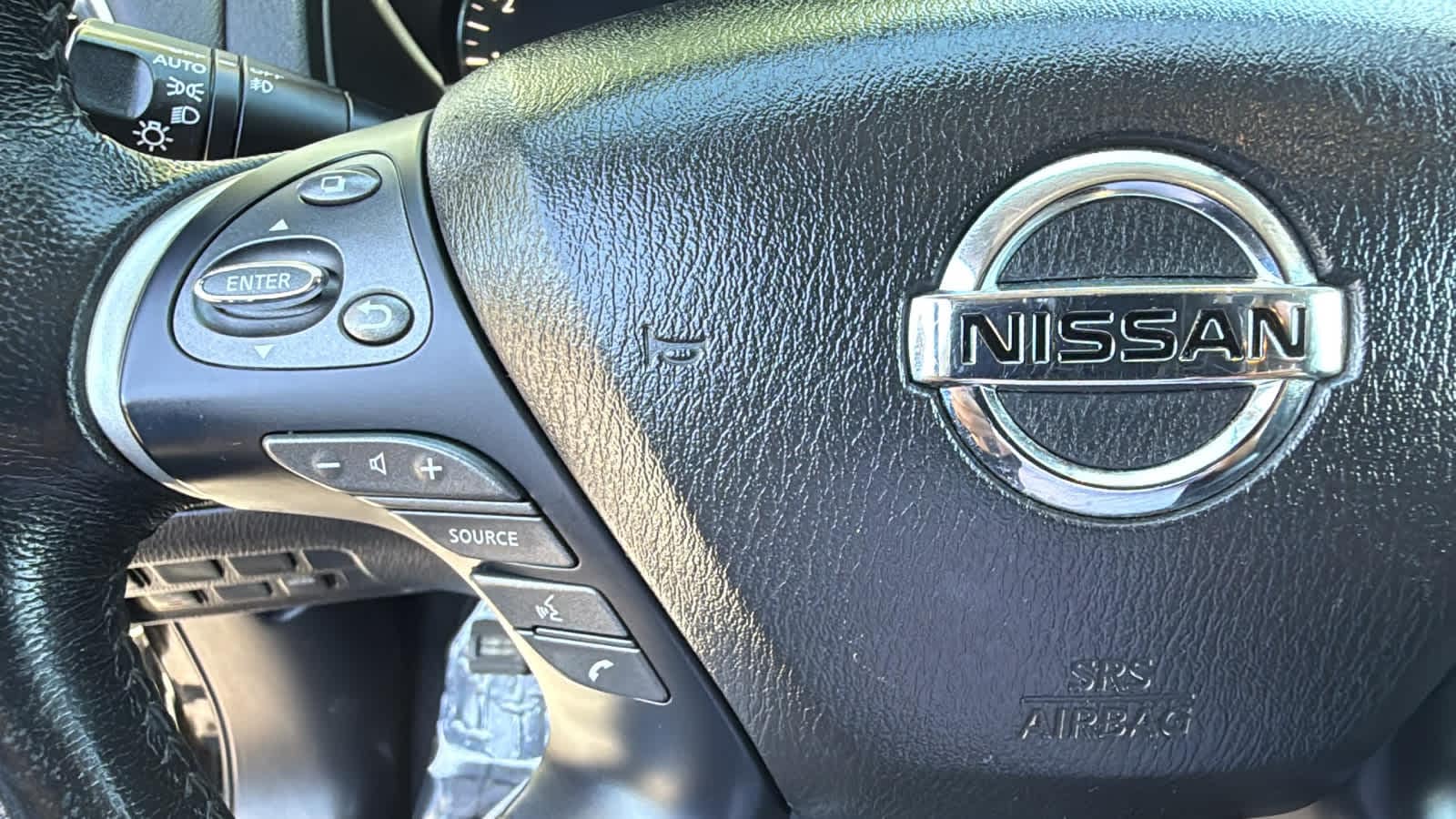 Thumbnail: 2019 Nissan Pathfinder - 19