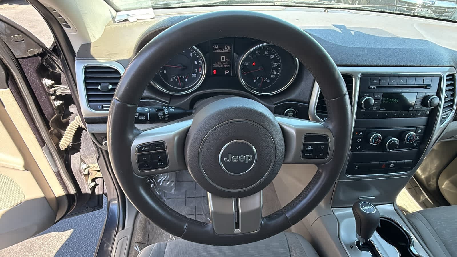 Thumbnail: 2013 Jeep Grand Cherokee - 17