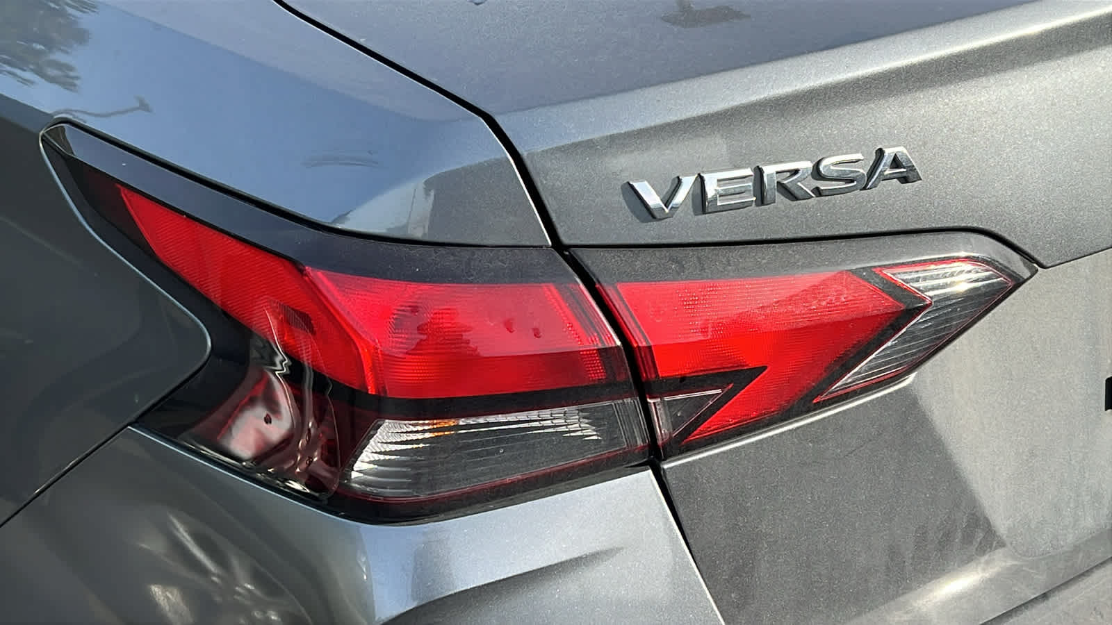 Thumbnail: 2020 Nissan Versa - 9