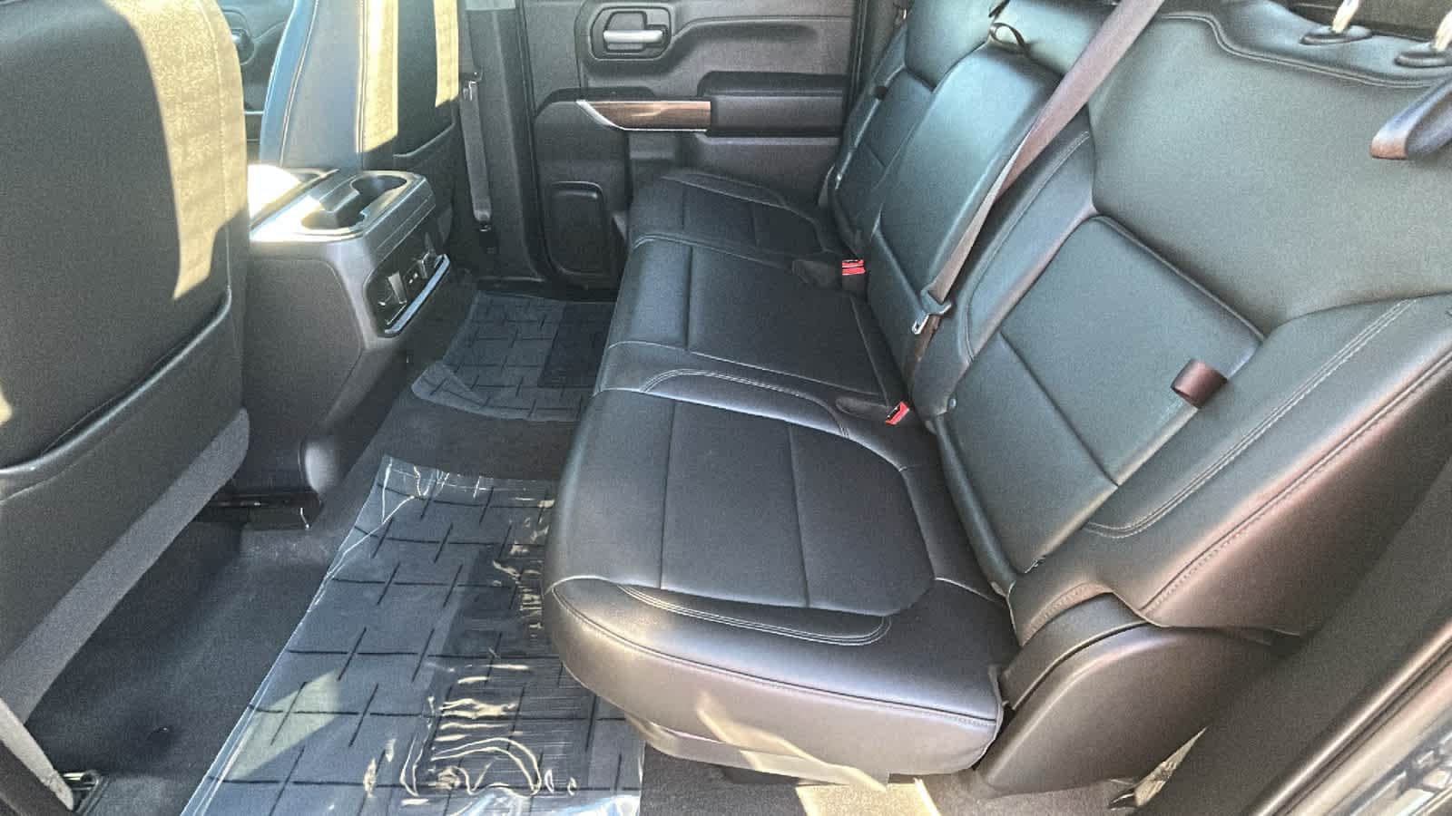 Thumbnail: 2021 Chevrolet Silverado 1500 - 23