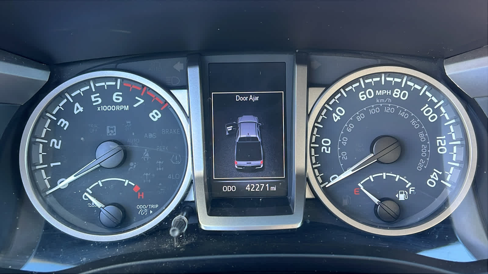 Thumbnail: 2020 Toyota Tacoma - 11