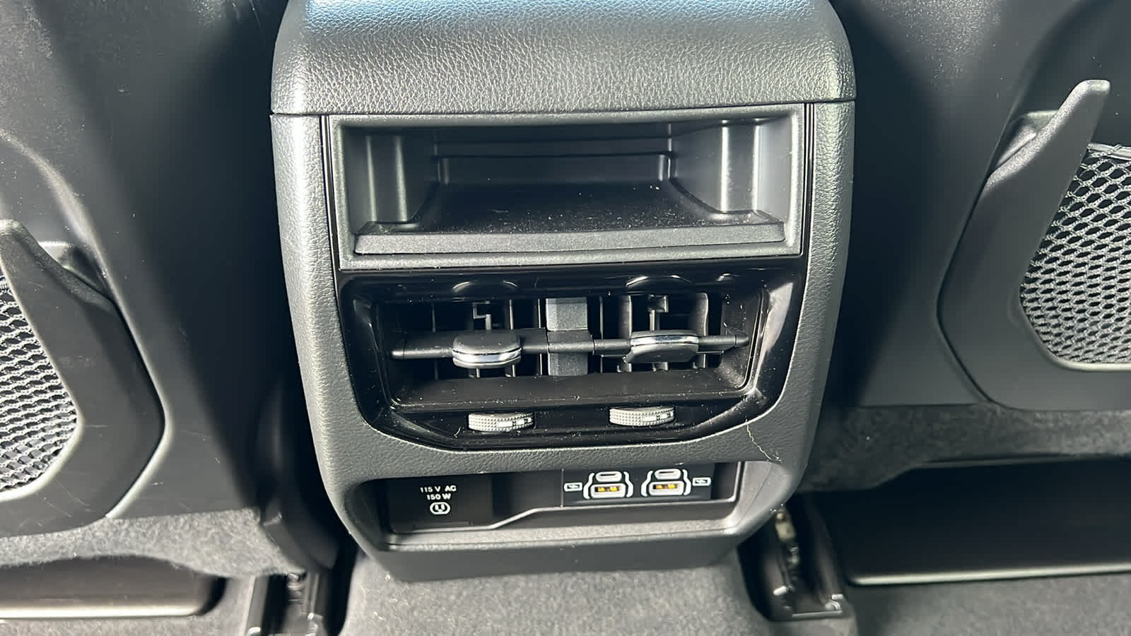 2024 Jeep Grand Cherokee Altitude - Photo 24
