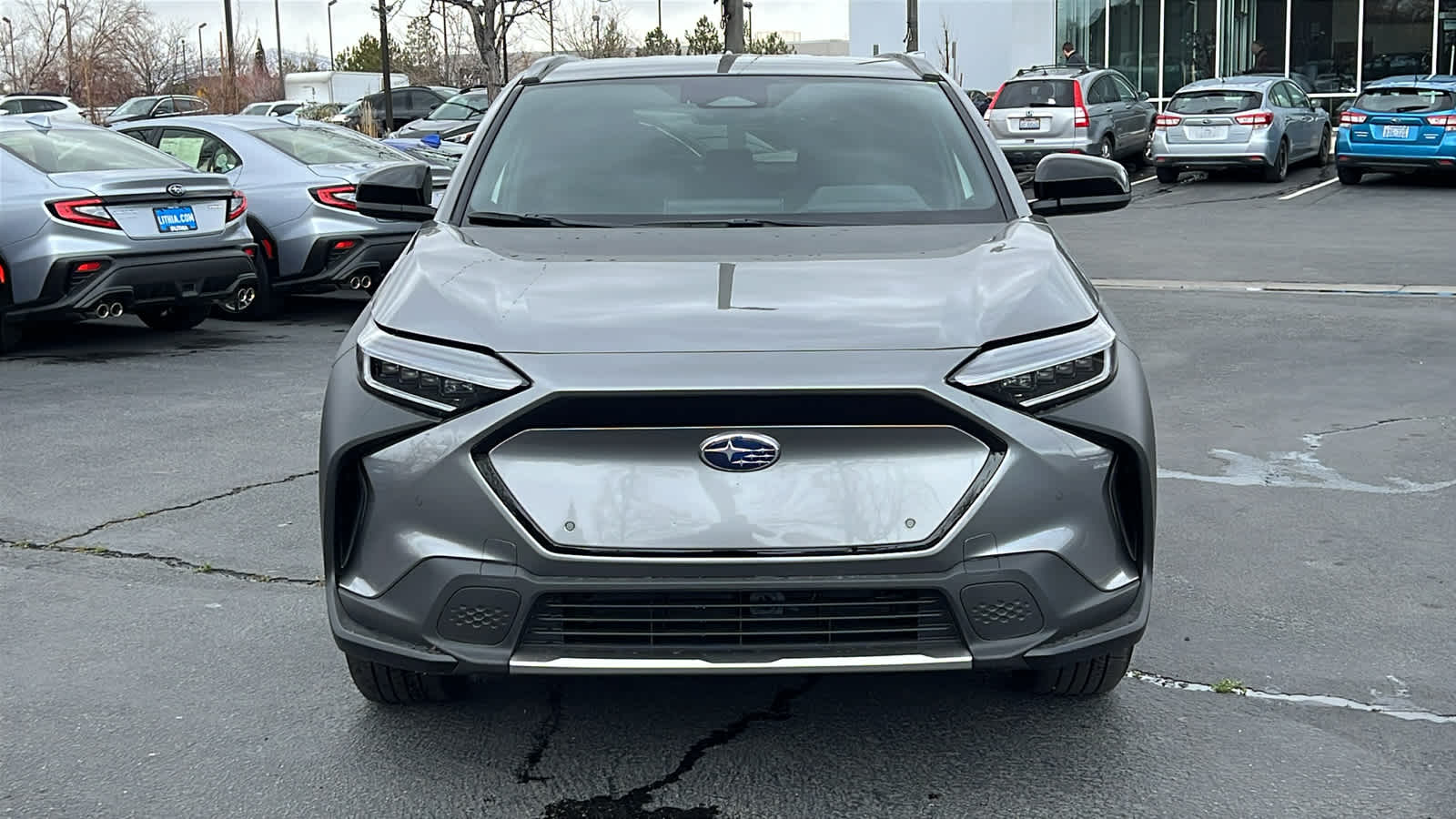 2025 Subaru Solterra Premium photo 2