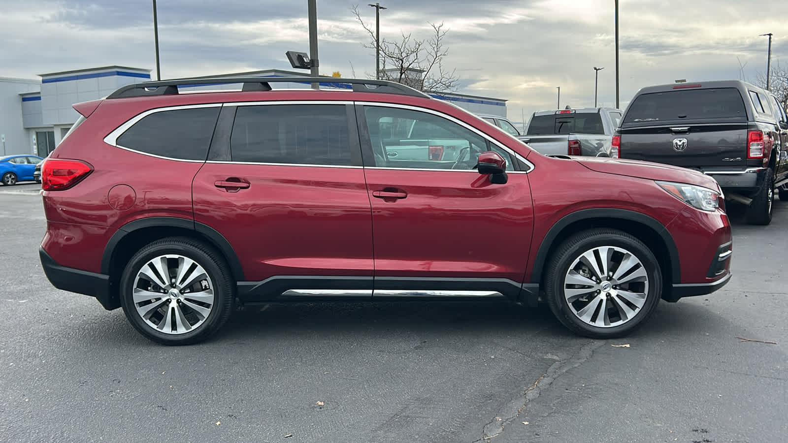 2022 Subaru Ascent Limited photo 4