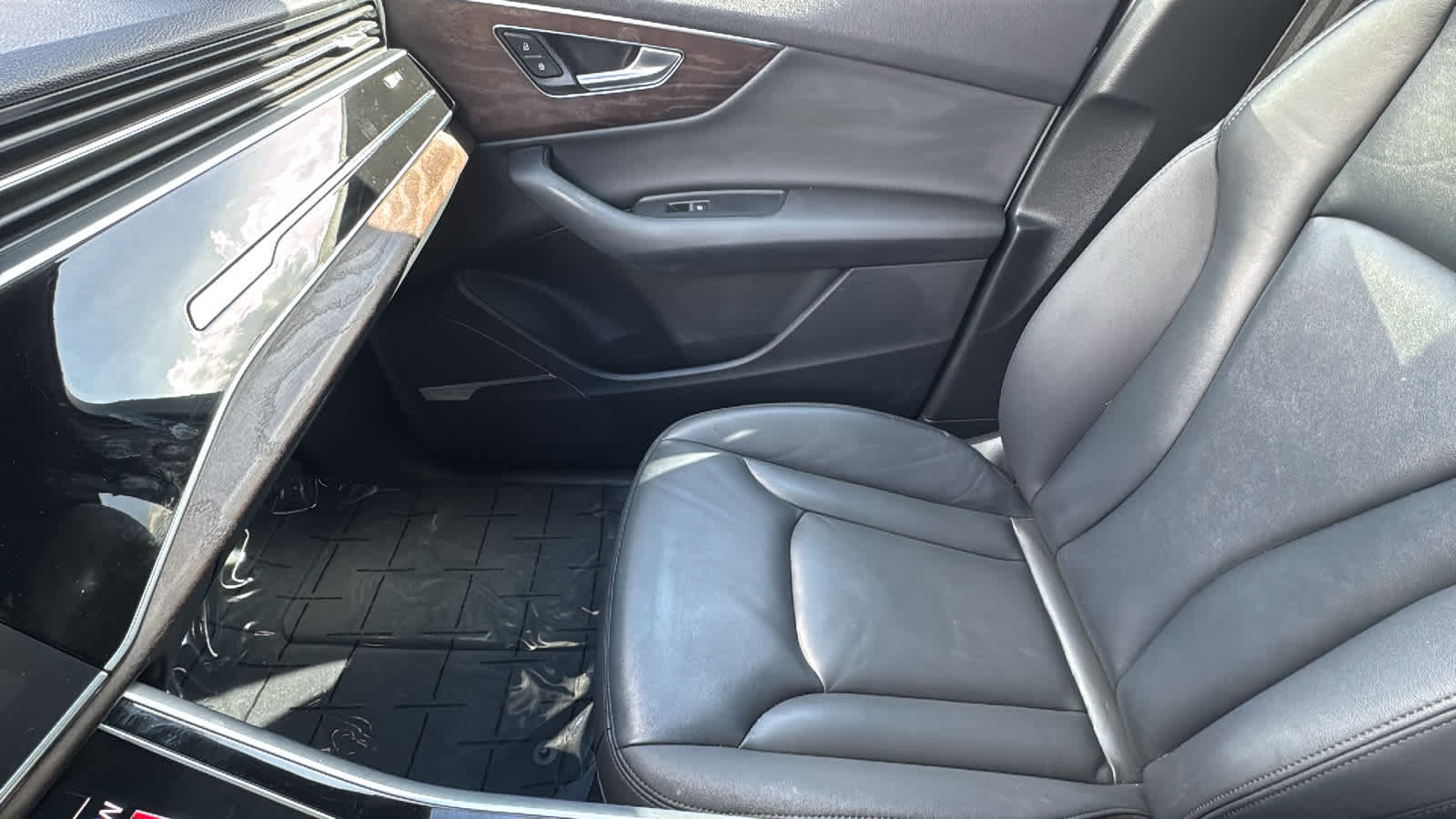 Thumbnail: 2020 Audi Q7 - 12