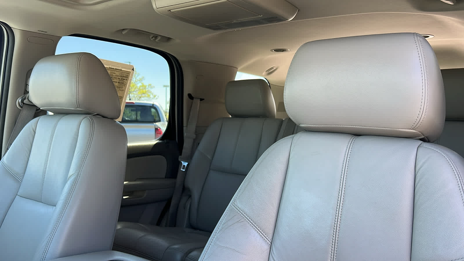 Thumbnail: 2011 Chevrolet Tahoe - 11